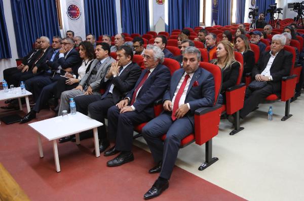 Nedim Şener: Gazetecilik, zenginleşme mesleği olarak görülüyor