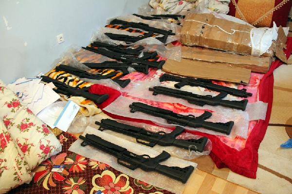 Van'da, PKK'ya ait silah ve örgütsel döküman ele geçirildi