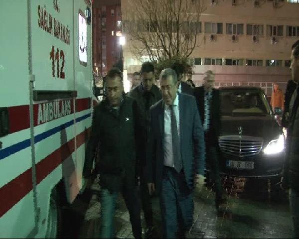 İstanbul Emniyet Müdürü Çalışkan, yaralı askeri hastanede ziyaret etti