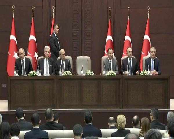 Davutoğlu: Bölgede DEAŞ tehdidine yönelik ciddi istihbarat ulaştığı için kuvvet kaydırma ihtiyacı hasıl oldu