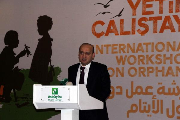 Akdoğan "Bu kadar sıkıntılı bir bölgede Türkiye büyümeye devam ediyor"