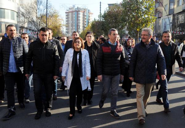 Gaziantep'te 'Caddeye Gel' karnavalı