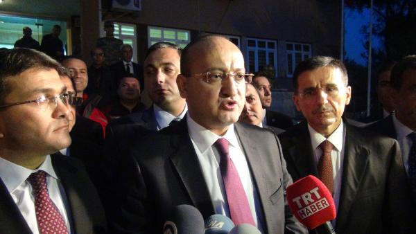 Başbakan Yardımcısı Akdoğan, Hatay'da Türkmenleri ziyaret etti (2)