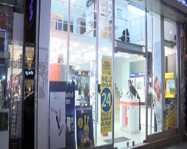 Gaziosmanpaşa'da pompalı soygun kamerada