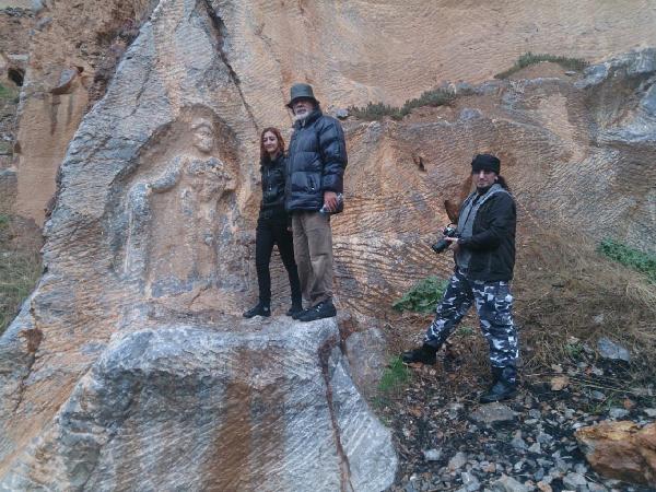 İznik’teki Herakles kabartmasının asa taşıyan koluna da zarar verildi