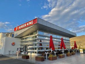 KKTC’de Burger King, Rum ambargosunu deldi