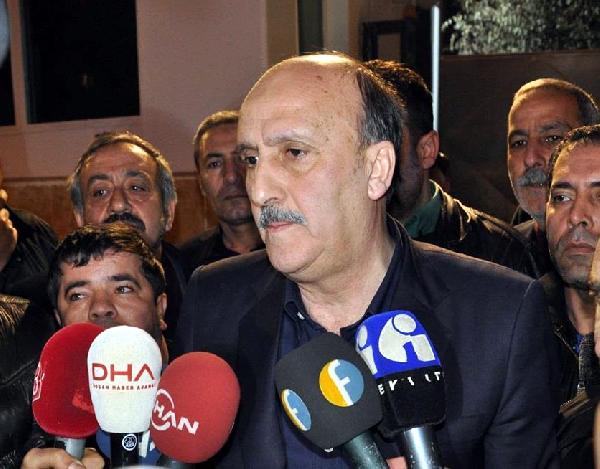 Elazığ eski Belediye Başkanı'na silahlı saldırı (2)