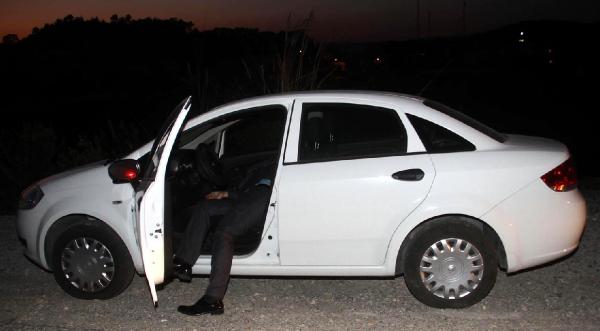 Otomobilinde başından vurulmuş halde bulundu