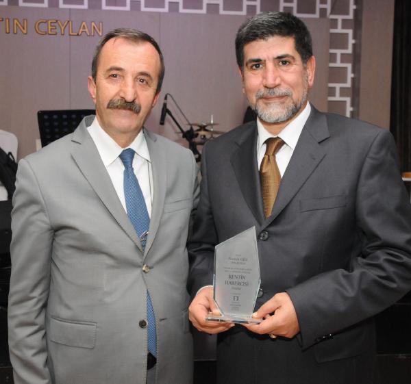 Mimarlar Odası’ndan DHA Muhabiri Namık Göz’e “Kentin Habercisi” ödülü