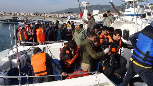 Ayvacık açıklarında 49 Afgan yakaladı