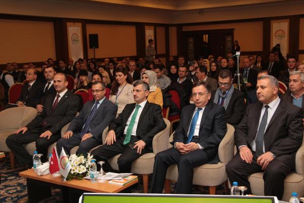 Demirköprü Barajı'nda tarımsal ilaç kalıntısı tehlikesi, toplantıda konuşuldu