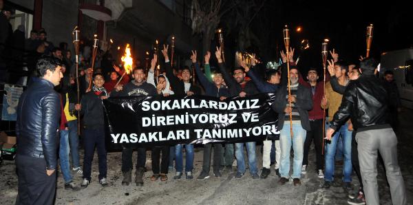 Gaziantep’te HDP'lilerden sokağa çıkma yasağı protestosu