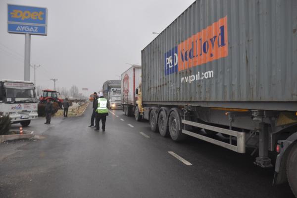 Karaman'da buzlanma ulaşımı etkiledi