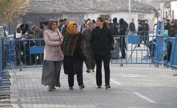 Soma davasında dinlenen madenci: Ödünç parayla duruşmaya geldim, şikayetten vazgeçiyorum
