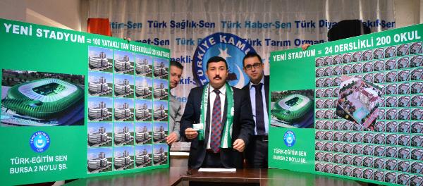 Türkoğlu: Timsah Arena’nın parasıyla 200 okul, 20 hastane yapılabilirdi
