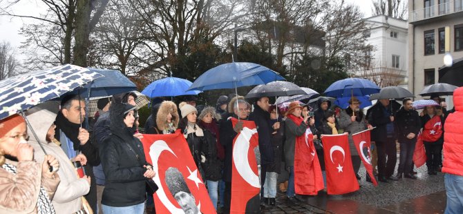 'Cemevlerinde Atatürk ile Ali’nin resmi yan yanadır'