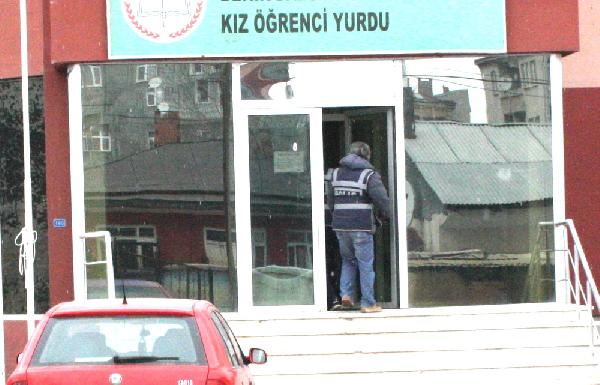 Kars’ta paralel derneklere operasyon