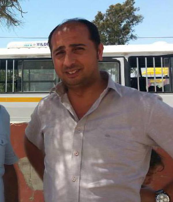 İlkokul öğretmeni babasının mezarı başında intihar etti