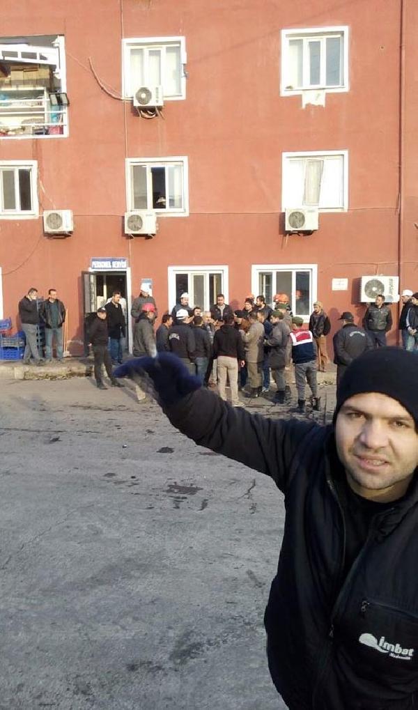 Soma'da işten çıkarılan madenciler eyleme başladı