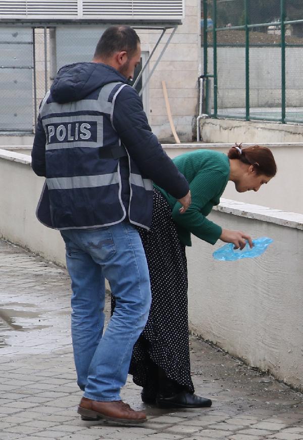 Hırsızlık parasıyla otomobil alıp borç ödemişler