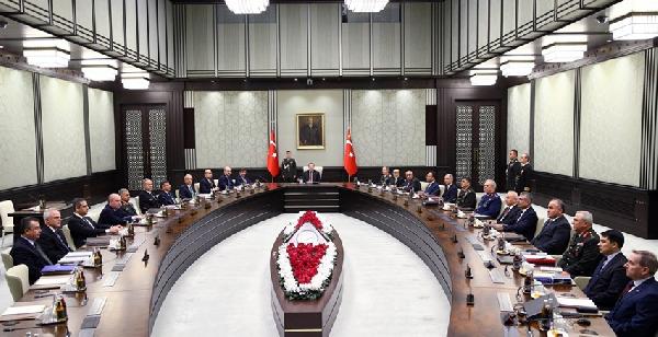 Yılın son MGK toplantısı Cumhurbaşkanlığı Sarayı'nda başladı
