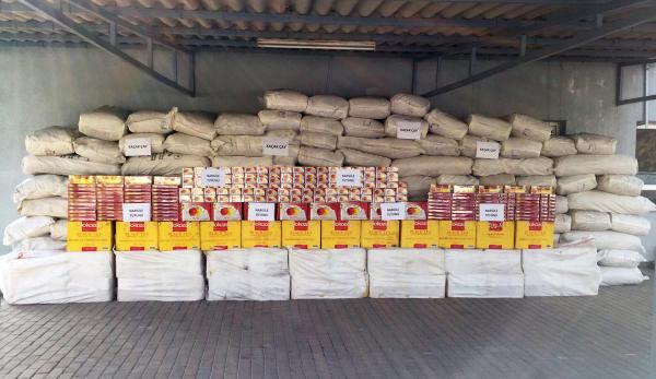 Hilvan'da kaçak çay ve tütün operasyonu