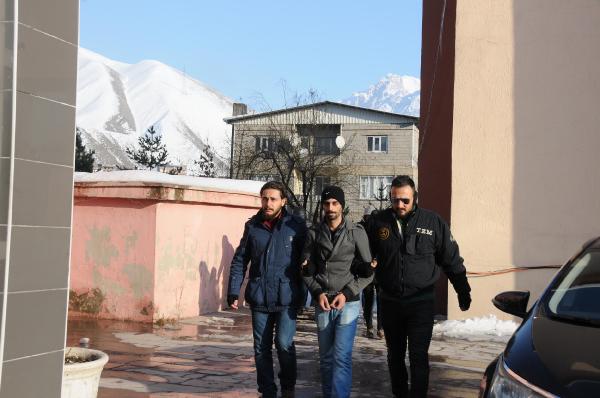 Hakkari'de 1 üniversite öğrencisi tutuklandı