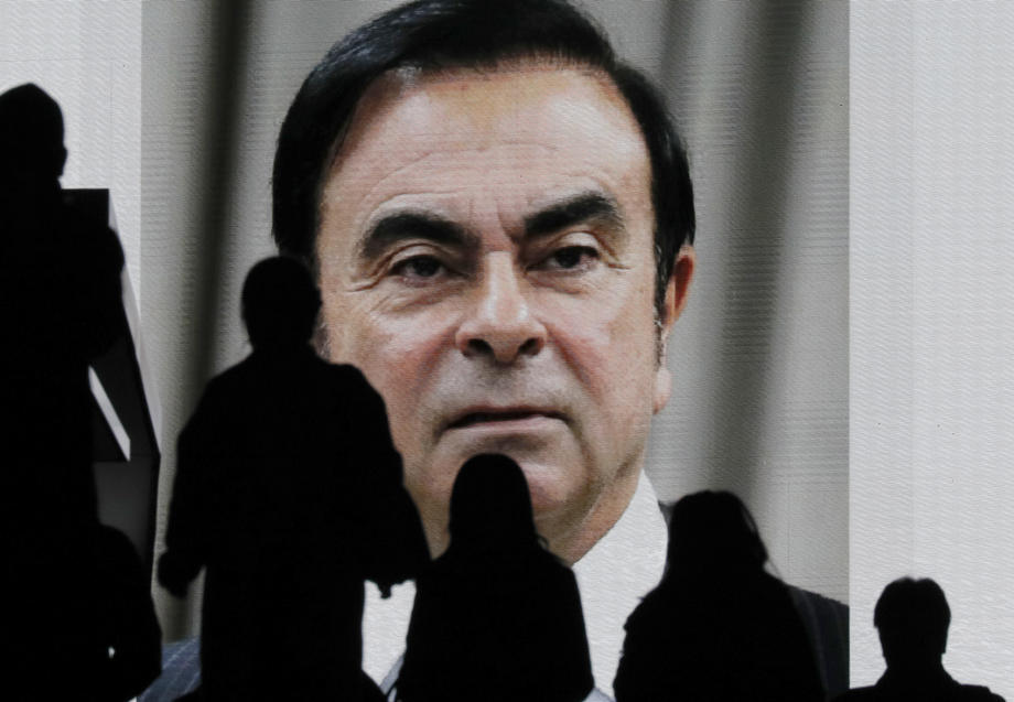Ghosn, Renault'u mahkemeye verdi