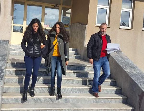 Daha çok para isteyen dolandırıcı suçüstü yakalandı