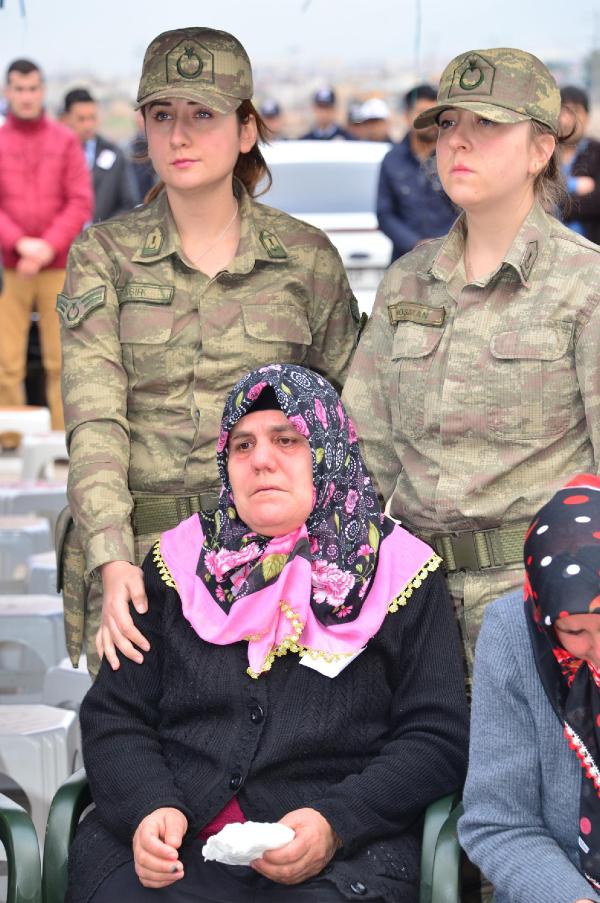 Uzman Çavuş Serkan Has, son yolculuğuna uğurlandı (2)