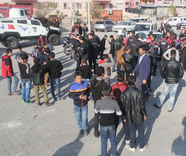 Şanlıurfa’da akraba ailelerin çocuk kavgası: 4 yaralı, 12 gözaltı