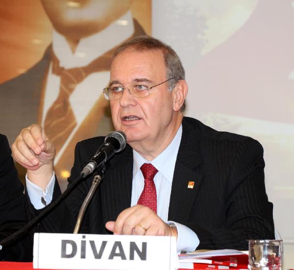 CHP'li Öztrak: Vatandaşımız öz vatanında göçmen durumunda