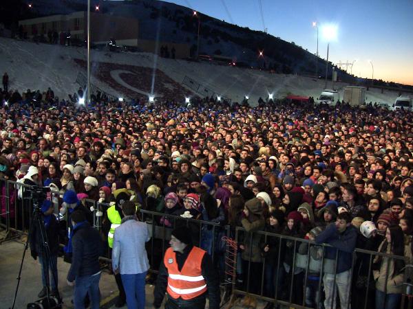 Erzurum Kış Feltivali'nde Yalın konseri