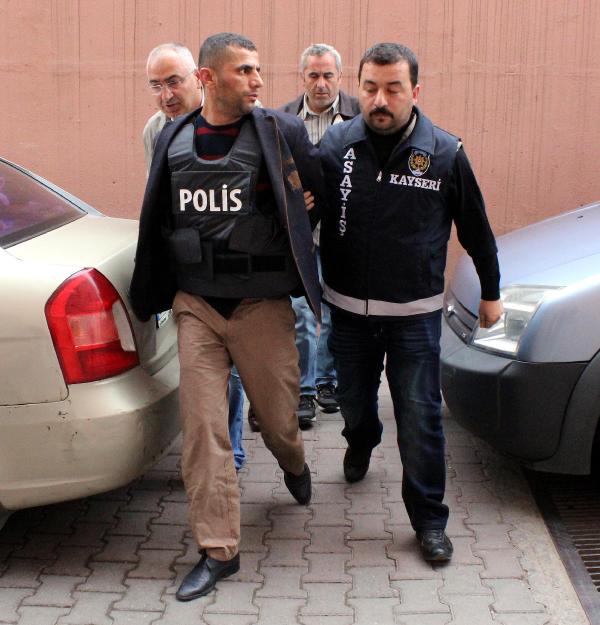 Cinayet sanığı: Uyandırdım, küfredince öldürdüm