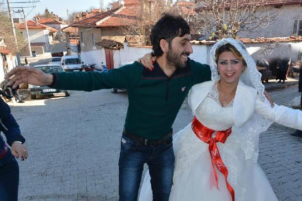 Evlendiği Suriyeli kadın uyutup, altınlarla kaçtı