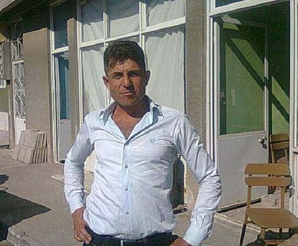 Devrilen traktörünün altında yaşamını yitirdi