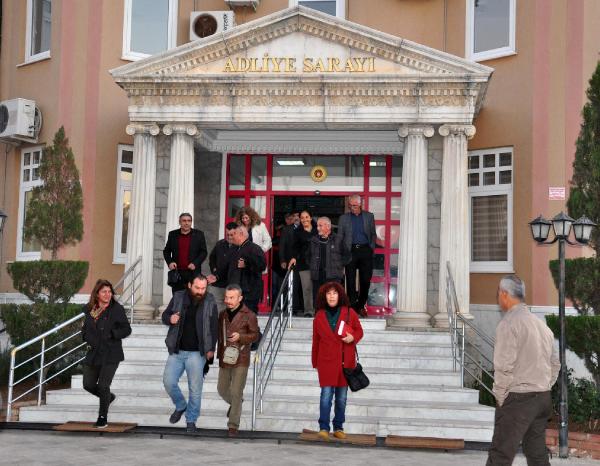 Sokağa çıkma yasağı eyleminde gözaltına alınanlar serbest kaldı