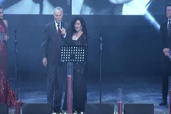 Ünlü oyuncular "Türk sinemasında yıldızlar geçidi" programında bir araya geldi