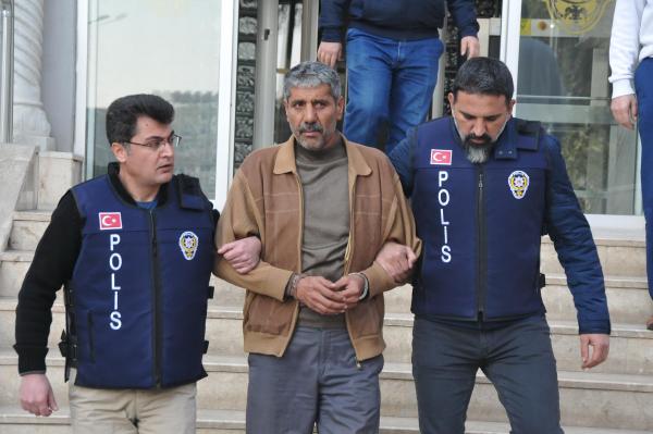 Birlikte yaşadığı kadınla dans eden kuzenini öldürdü