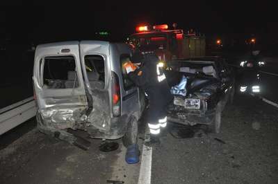 Yaralanan sürücü, ambulansta 'Kaza mı yaptık?' diye sordu