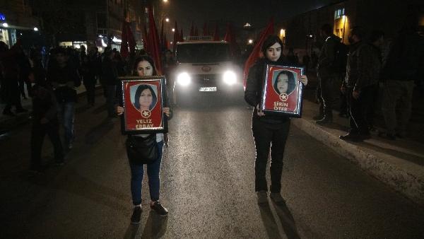 Operasyonda ölen 2 kadının cenazesi Gazi Cemevi'ne getirildi