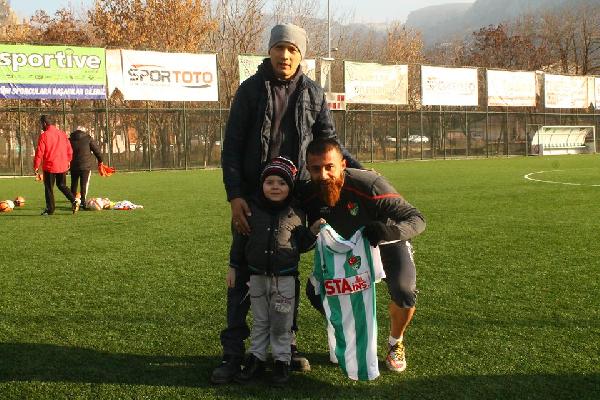 Kanser hastası, Yeni Amasyaspor ile moral bulmaya çalışıyor