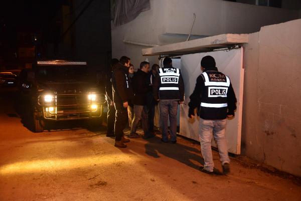 Adana'da 5856 şişe kaçak içki ele geçirildi