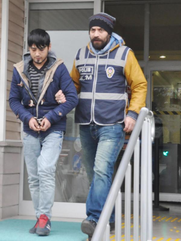 Sokakta uyuşturucu satan zanlı tutuklandı