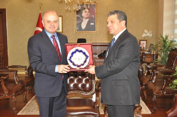 KKTC Milli Eğitim Bakanı Dürüst: Anavatansız olamayız