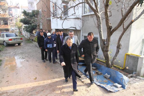 Balıkesir'de boru patladı, su basan evdeki yaşlı kadın öldü (2)