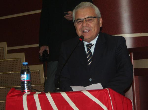 Nevşehir CHP’de Kamil Gülmez yeniden il başkanı
