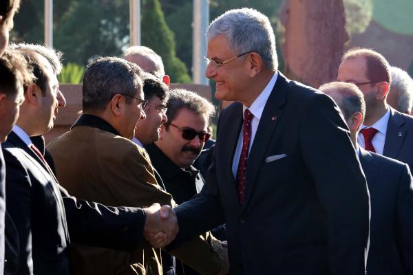 Bakan Bozkır: 2020'ye kadar 500 bin kişi Erasmus projelerinden yararlanacak