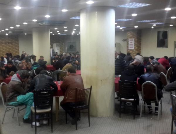 Adana'da parti binasına kumar baskını: 6 gözaltı