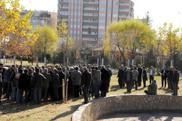Sur'a yürümelerine izin verilmeyen muhtarlar: Operasyon ve çatışmalar dursun